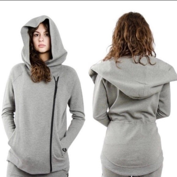 Nike Tops - Nike tech fleece cape gray size Xs